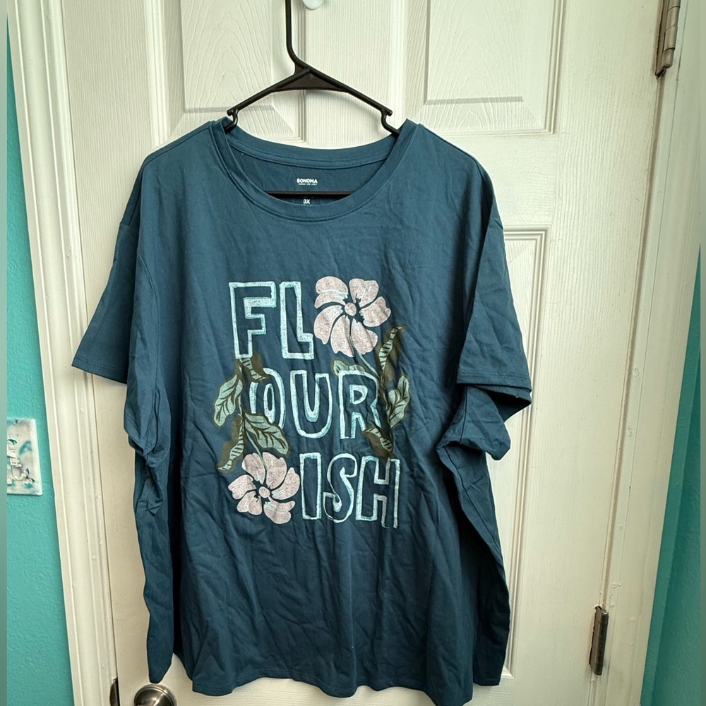 Women’s Short Sleeve Top - Flourish Design
